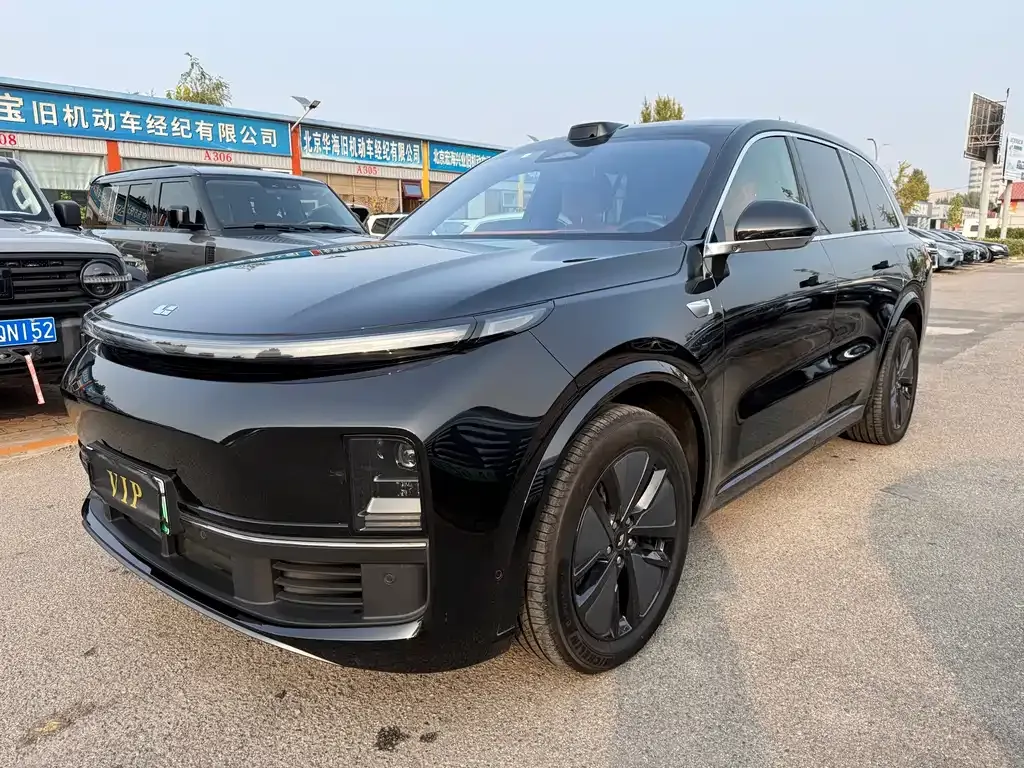 2024 Li Auto L8