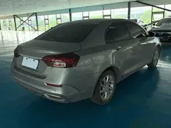 2021 Geely Emgrand UP 1.5L CVT Luxury — фото 3