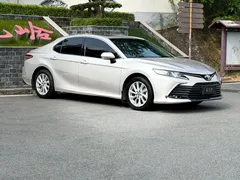 2021 Toyota Camry 2.0G Luxury — фото 3