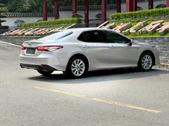 2021 Toyota Camry 2.0G Luxury — фото 7