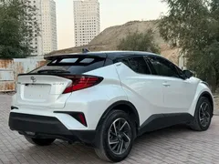 2021 Toyota C-HR 2.0L Luxury, белый — фото 7