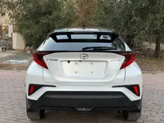 2021 Toyota C-HR 2.0L Luxury, белый — фото 8