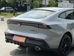2022 Changan UNI-V 1.5T Premium — фото 9