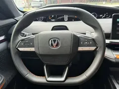 2022 Changan UNI-V 1.5T Premium — фото 21