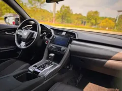 2021 Honda Civic Hatchback 220Turbo CVT — фото 17