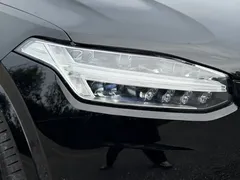 2022 Volvo XC90 7-seat, чёрный — фото 3