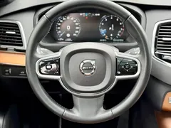 2022 Volvo XC90 7-seat, чёрный — фото 12