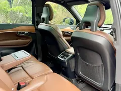 2022 Volvo XC90 7-seat, чёрный — фото 23