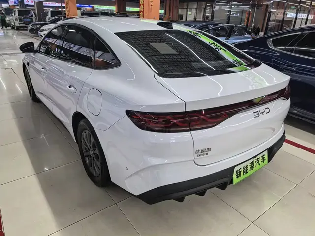 2025 BYD Qin L PHEV 80km Leading Smart Driving