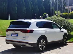 2022 Volkswagen Talagon 380TSI 4WD Flagship 6-seat, белый — фото 6