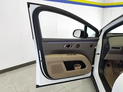 2025 Li Auto i6 2WD Standard, белый — фото 7