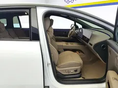 2025 Li Auto i6 2WD Standard, белый — фото 8