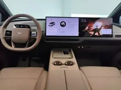 2025 Li Auto i6 2WD Standard, белый — фото 12