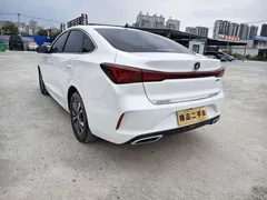 2022 Changan Eado PLUS 1.4T GDI DCT Premium, белый — фото 13