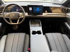 2026 BYD Song Pro DM-i PHEV 133km Exceed, белый — фото 7