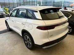 2026 BYD Song Pro DM-i PHEV 133km Exceed, белый — фото 14