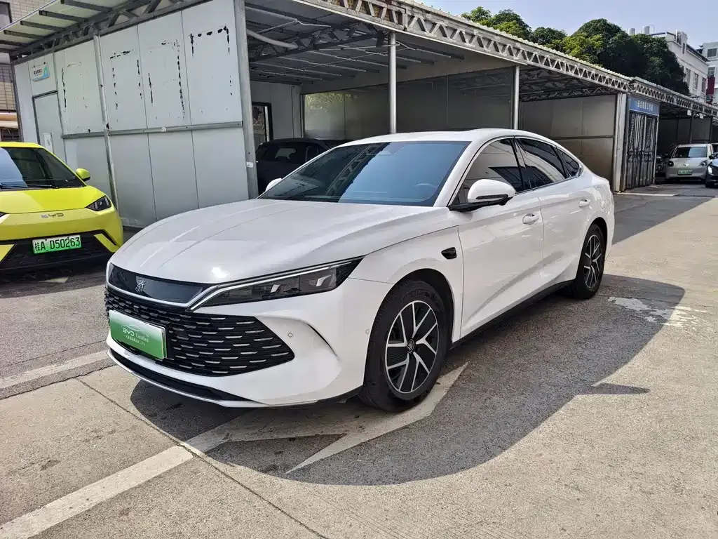 2025 BYD Qin L PHEV Smart Driving 120km