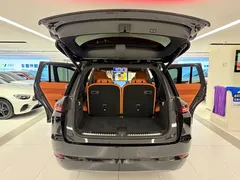 2024 Li Auto L9 Pro, чёрный — фото 10