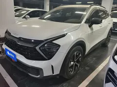 2023 Kia Sportage 1.5T 2WD Premium, белый — фото 1