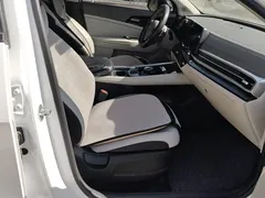 2023 Kia Sportage 1.5T 2WD Premium, белый — фото 8