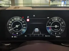2023 Kia Sportage 1.5T 2WD Premium, белый — фото 14