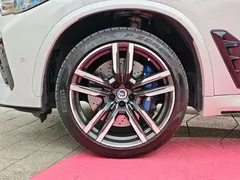 2022 BMW X5 M, белый — фото 8