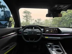 2022 Changan UNI-V 1.5T Sport — фото 11