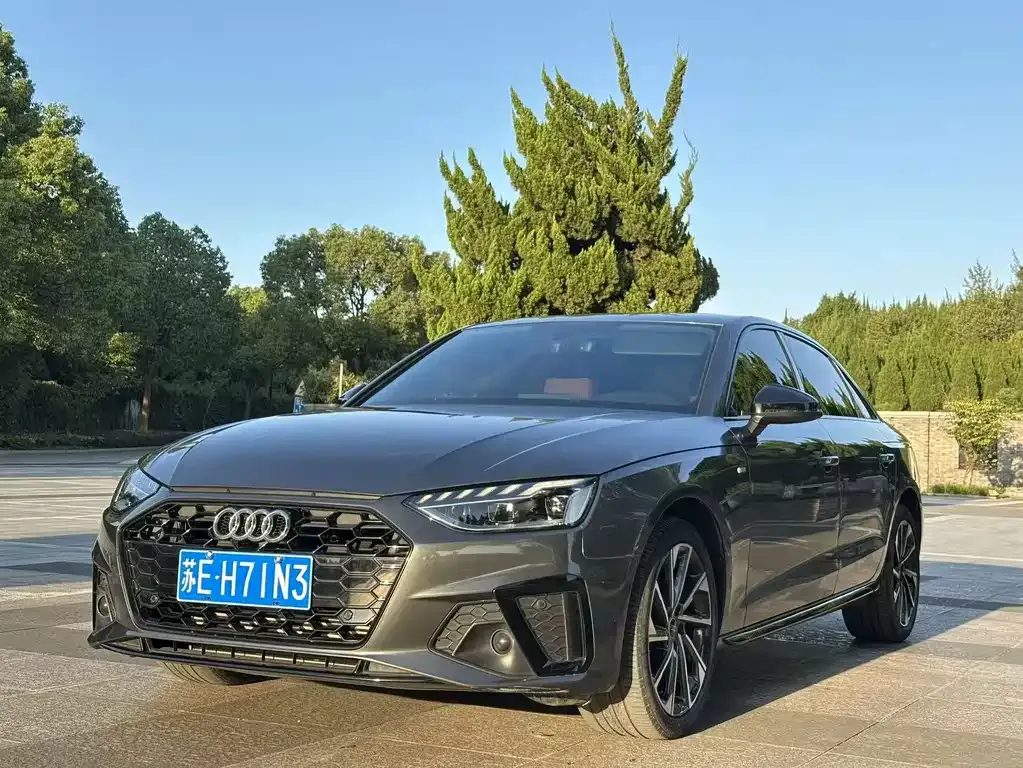 2023 Audi A4L 40 TFSI Luxury Dynamic