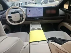 2025 Li Auto i6 2WD Standard, белый — фото 10