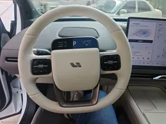 2025 Li Auto i6 2WD Standard, белый — фото 11
