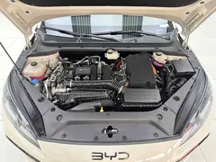 2025 BYD Seal 06 DM-i PHEV 120KM Smart Driving Premium — фото 8