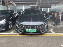 2023 Hongqi E-QM5 Basic Mobility, чёрный — фото 2