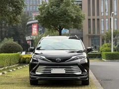 2021 Toyota Sienna 2.5L Hybrid Platinum, чёрный — фото 2