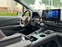 2021 Toyota Sienna 2.5L Hybrid Platinum, чёрный — фото 8