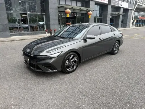 2023 Hyundai Elantra 1.5L CVT LUX Premium