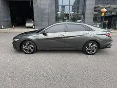 2023 Hyundai Elantra 1.5L CVT LUX Premium — фото 2