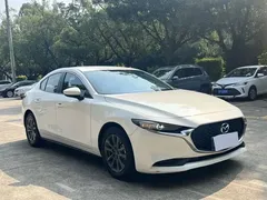 2022 Mazda 3 2.0L AT, белый — фото 3
