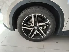 2025 MG ES5 525max RWD Smart Driving — фото 25