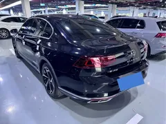2023 Volkswagen Magotan 330TSI DCT Luxury, чёрный — фото 8