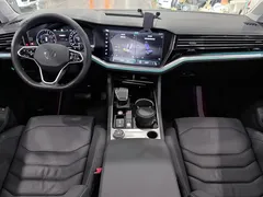 2021 Volkswagen Touareg eHybrid PHEV, чёрный — фото 8