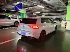 2021 Volkswagen Golf 280TSI DSG R-Line, белый — фото 3