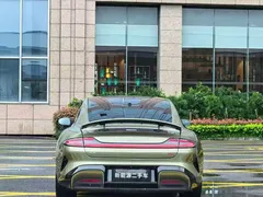 2024 Xiaomi SU7 4WD Max Founder, зелёный — фото 8