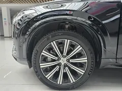 2022 Volvo XC90 7-seat, чёрный — фото 4