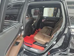 2022 Volvo XC90 7-seat, чёрный — фото 10