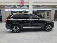 2022 Volvo XC90 7-seat, чёрный — фото 19