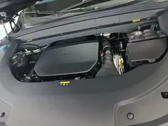 2025 Li Auto L7, чёрный — фото 20