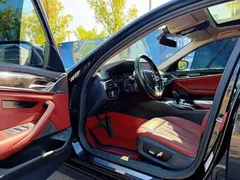 2021 BMW 5 Series 525Li Luxury Package, чёрный — фото 4