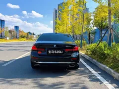 2021 BMW 5 Series 525Li Luxury Package, чёрный — фото 8