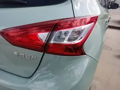 2024 Nissan Tiida 1.6L CVT, зелёный — фото 8