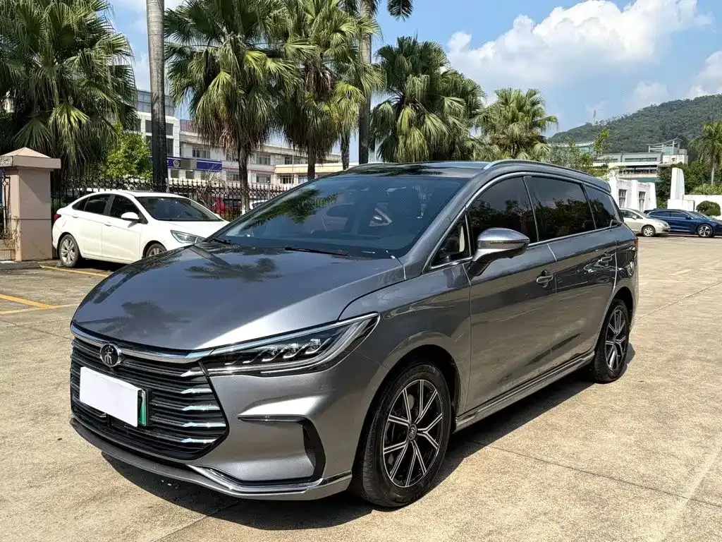 2022 BYD Song Max DM-i PHEV 105km Flagship